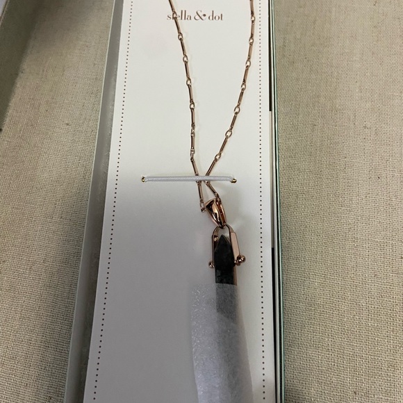 Stella & Dot Rose Gold reversible Stone Rebel Pendant - Picture 4 of 4